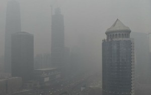 Bắc Kinh ô nhiễm không khí, khói mù bao phủ nhiều ngày